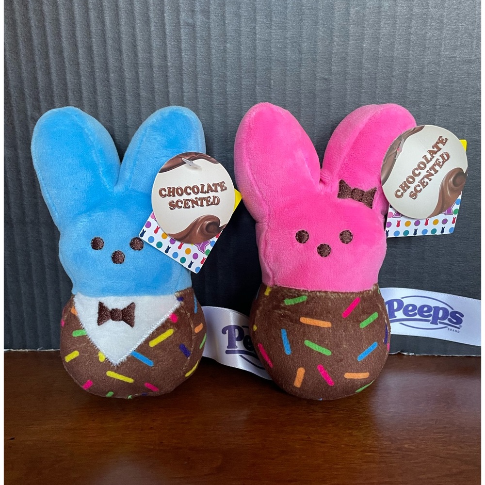 Peeps! Chocolate Scented Plush Bunnies. NWT